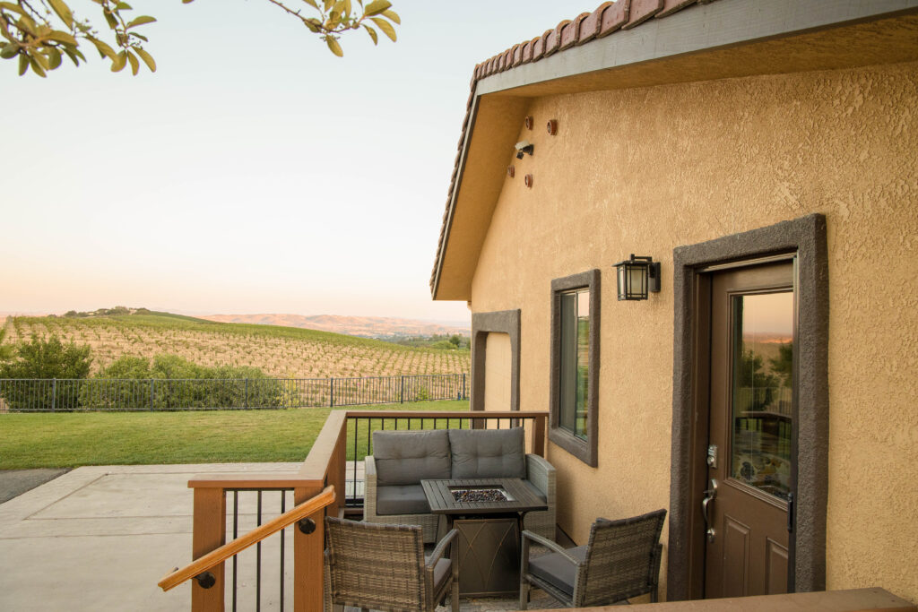 Kiler Studio Apartment private deck