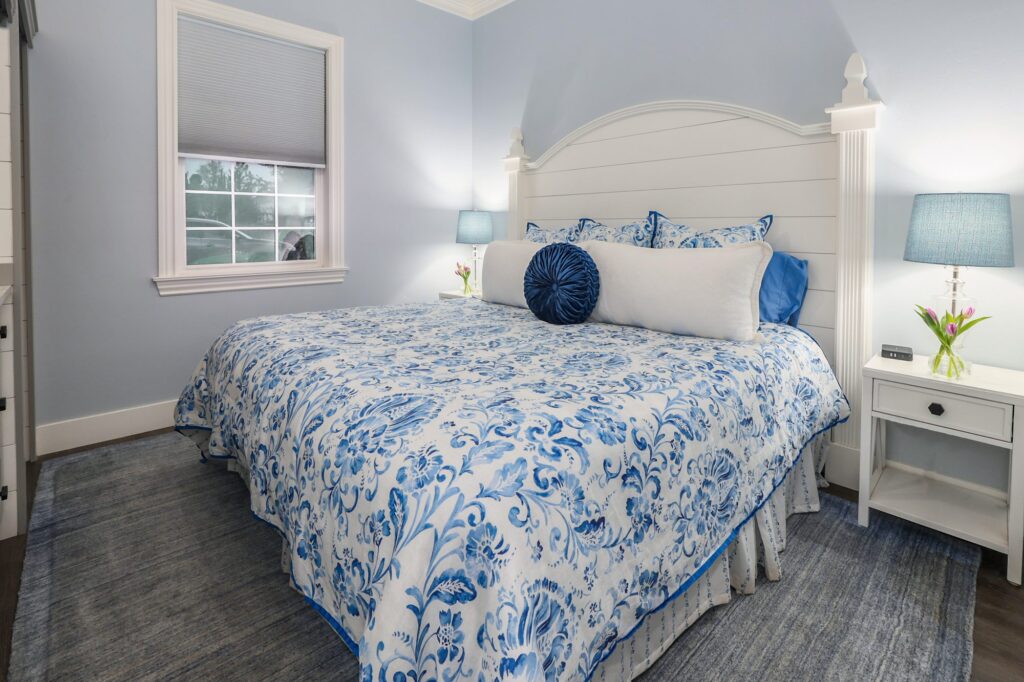 Clark House Apartment king bedroom