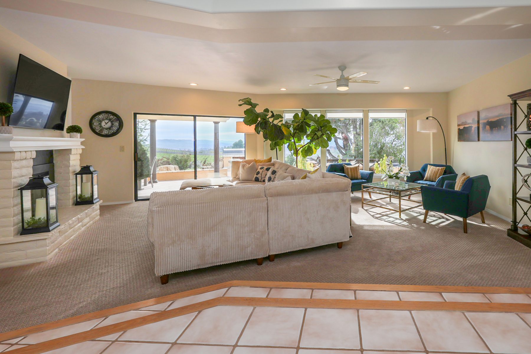 Kiler Canyon Ranch House living room with hill views