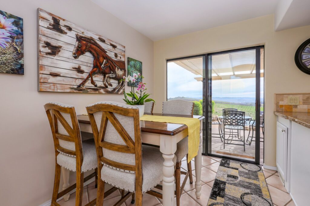 Kiler Canyon Ranch House breakfast nook