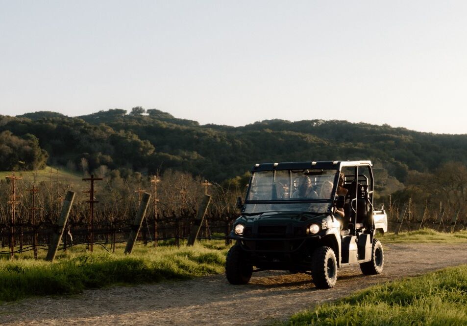 onx-vineyard-tour-tin-city